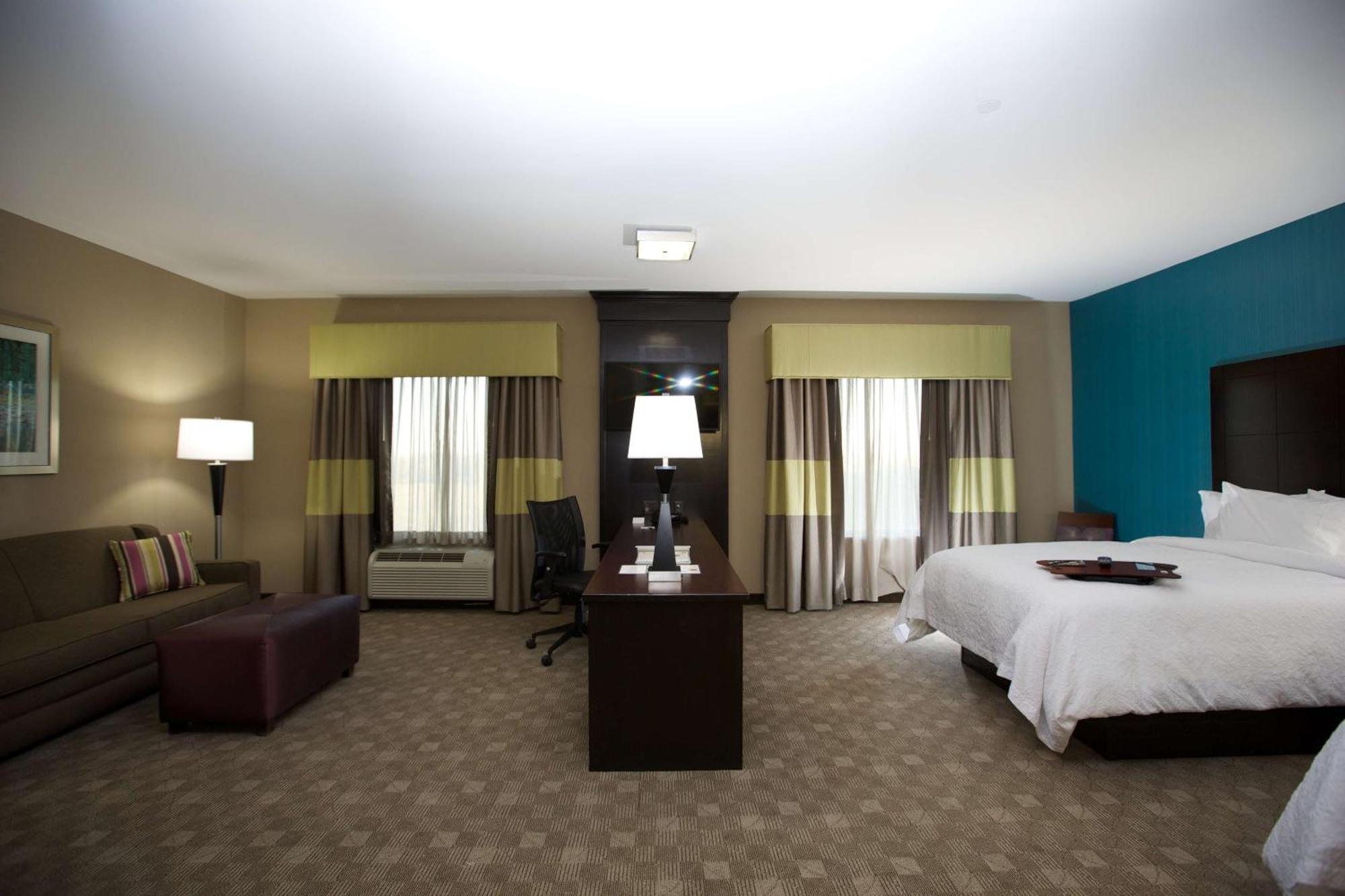 Hampton And Hotel